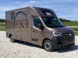 Camion chevaux Cavalcar 3 places assises