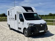 Camion chevaux 5 places assises boite automatique