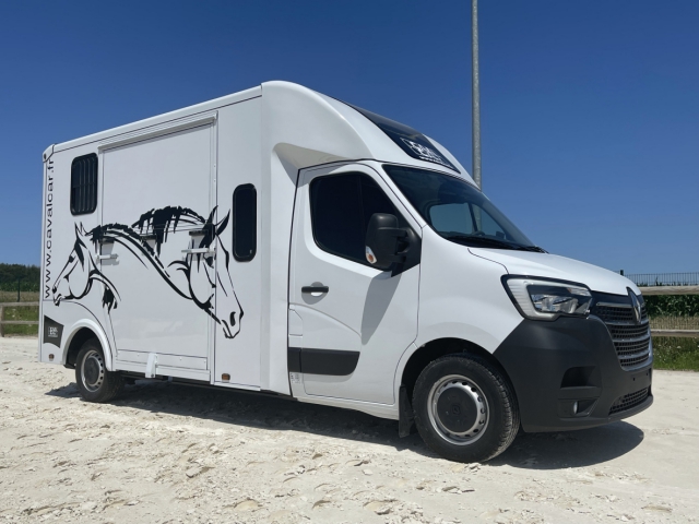 Camion 2 places chevaux outlet